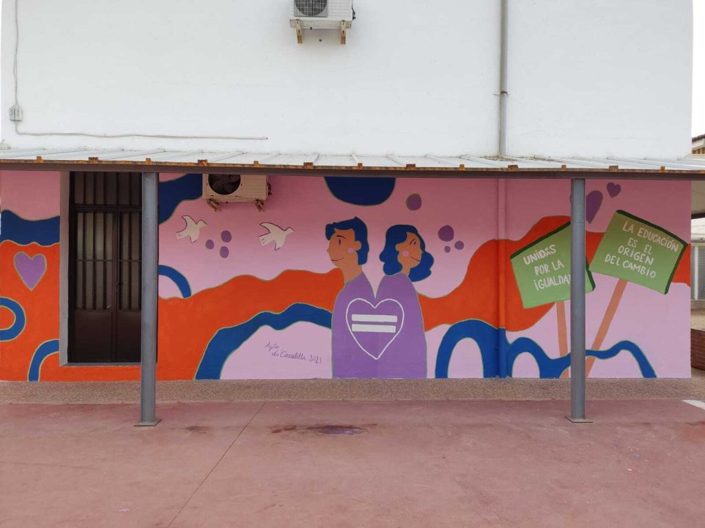 Mural hecho en cazalilla tratanto la igualdad entre niños y niñas